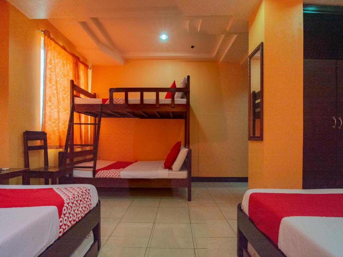 Rooms R Us - Voyagers Palace Puerto Princesa Exterior photo