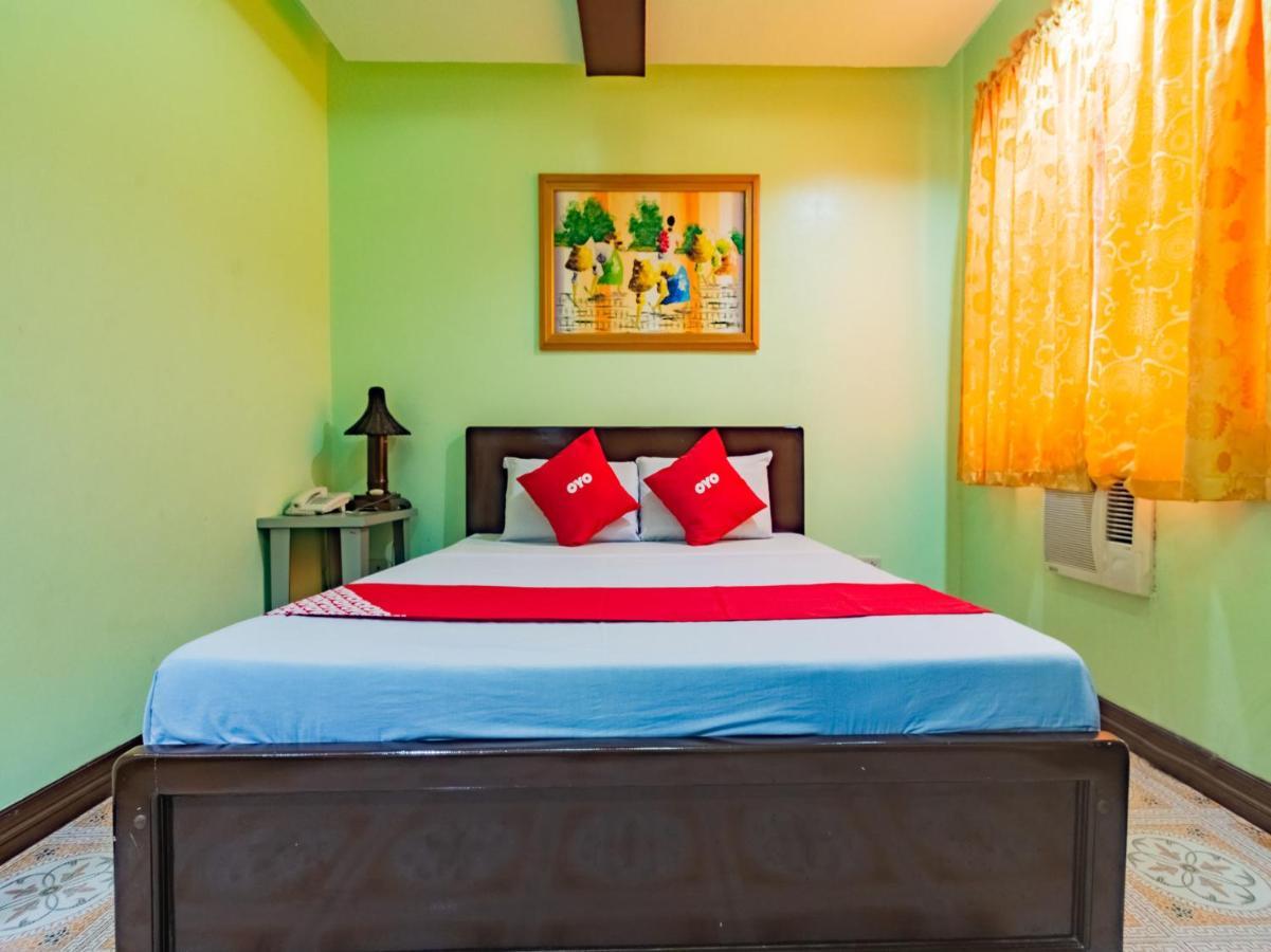 Rooms R Us - Voyagers Palace Puerto Princesa Exterior photo