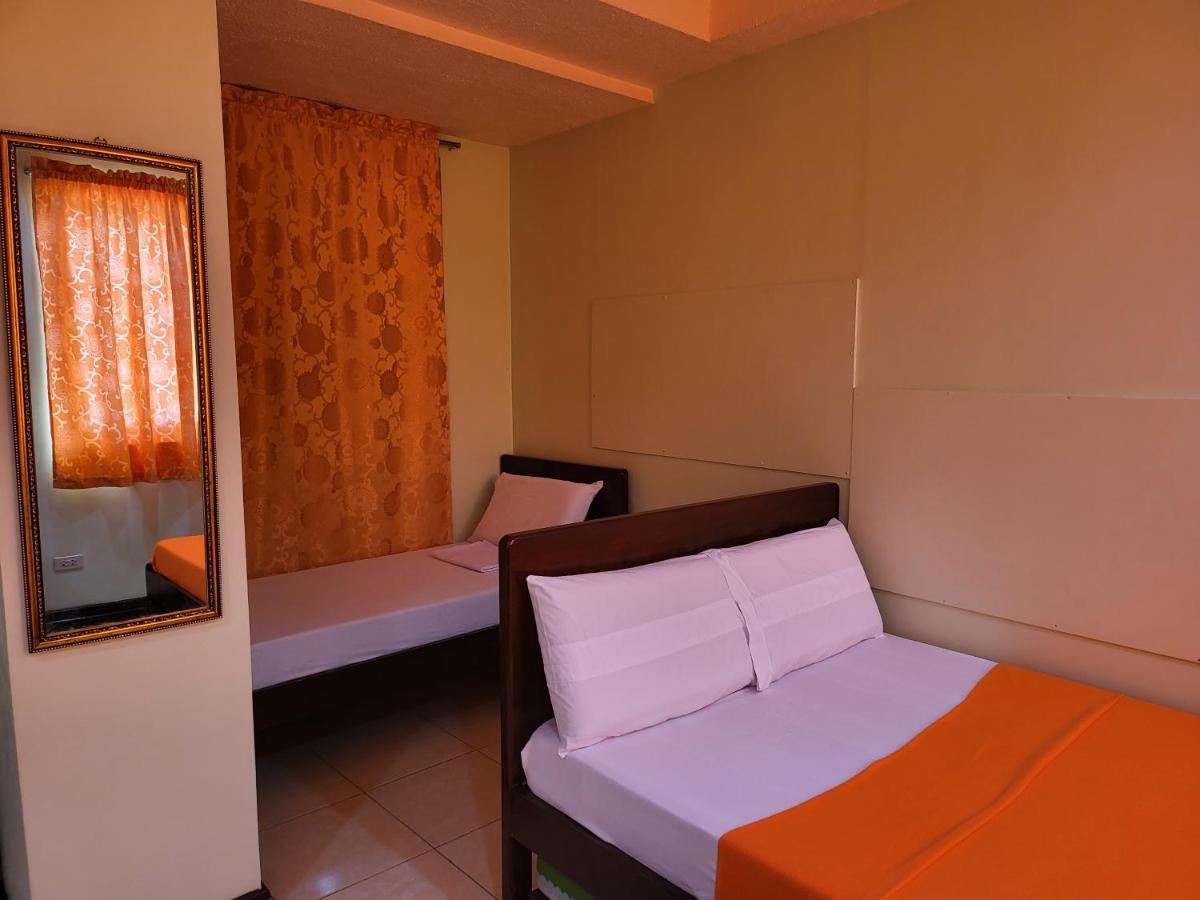Rooms R Us - Voyagers Palace Puerto Princesa Exterior photo