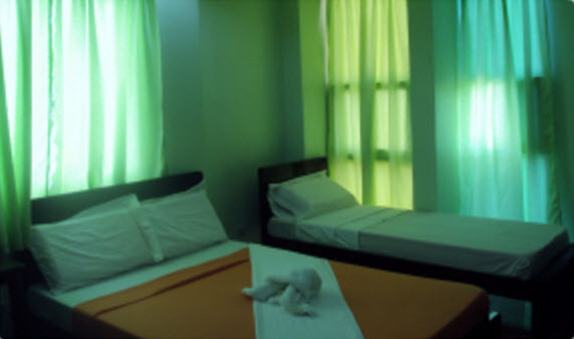 Rooms R Us - Voyagers Palace Puerto Princesa Exterior photo